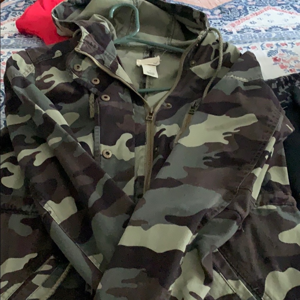Army zip up jacket